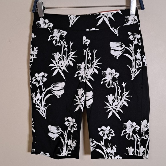 Charter Club Floral-Print Pull-On Shorts XS - Picture 4 of 11